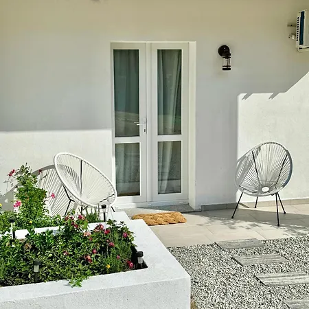 民宿 Domo S Eliga *